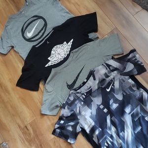 Lot of 4 Nike and Air Jordan t shirts, boys XL
